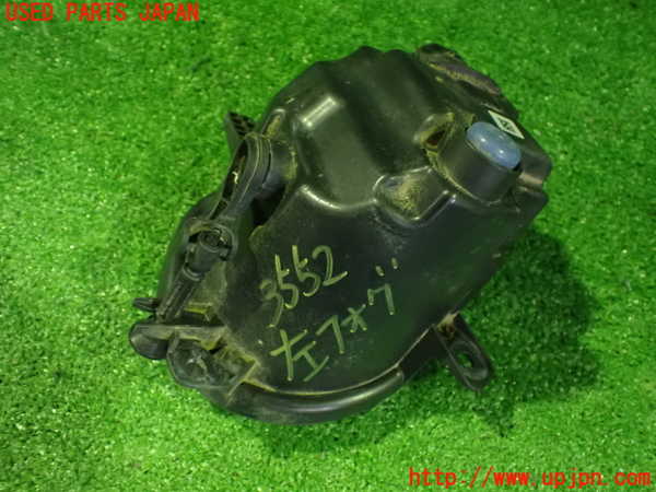 2UPJ-9235521182]BMW 320i(8A20)左フォグ 中古 (F30)_2