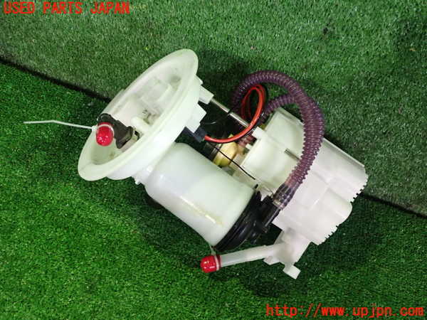 2UPJ-9235522510]BMW 320i(8A20)燃料ポンプ 中古 (F30)_2