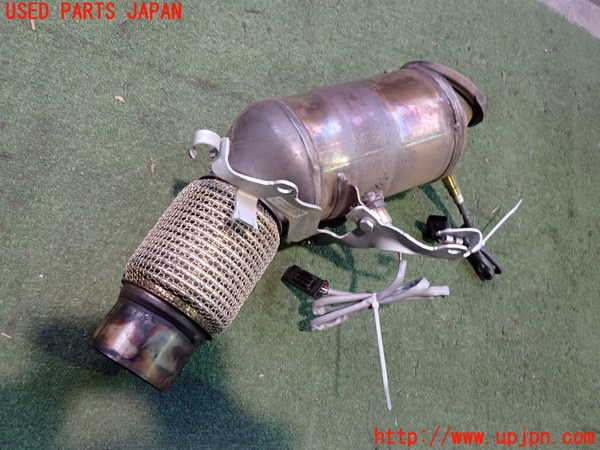 2UPJ-9235522661]BMW 320i(8A20)触媒1 中古 (F30)_2