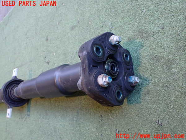 2UPJ-9235523410]BMW 320i(8A20)リアプロペラシャフト 中古 (F30)_2