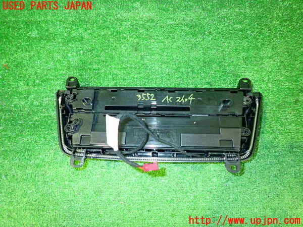 2UPJ-9235526066]BMW 320i(8A20)エアコンスイッチ1 中古 (F30)_2