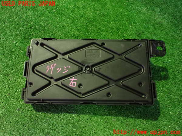 2UPJ-9235526152]BMW 320i(8A20)コンピューター7 中古 (F30)_2