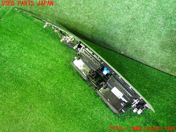 2UPJ-9235527526]BMW 320i(8A20)エアコン吹き出し口1 (真中) 中古 (F30)_4