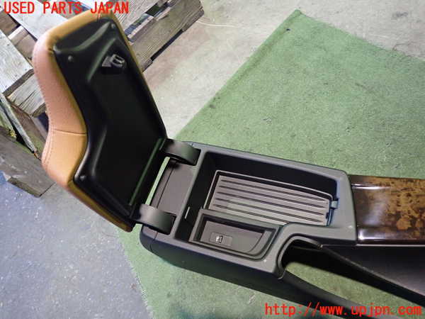 2UPJ-9235527540]BMW 320i(8A20)センターコンソール 中古 (F30)_3