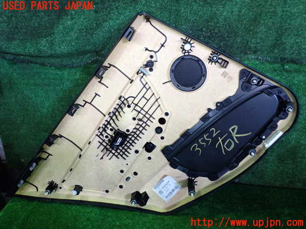 2UPJ-9235521294]BMW 320i(8A20)右後ドア内張り 中古 (F30)_5