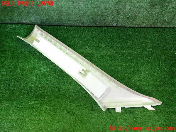 2UPJ-9235527655]BMW 320i(8A20)右フロントピラートリム 中古 (F30)_2