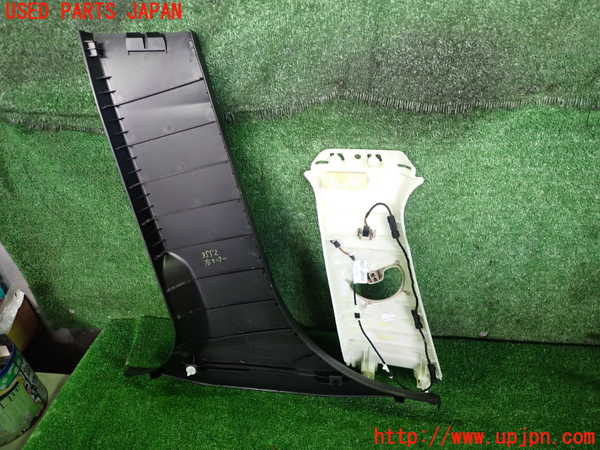 2UPJ-9235527665]BMW 320i(8A20)右センターピラートリム 中古 (F30)_2