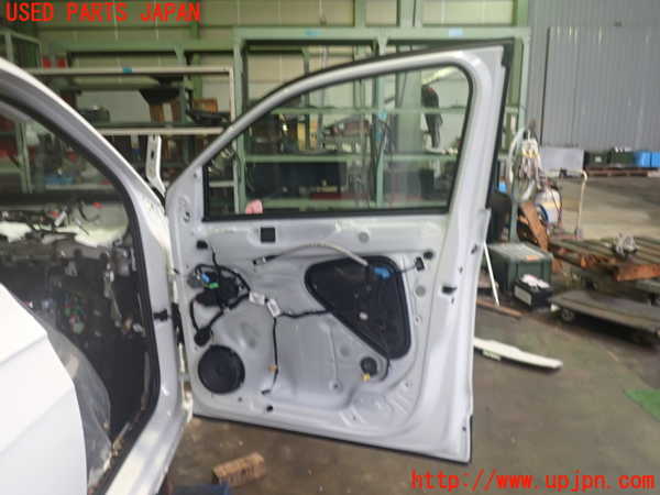 2UPJ-9235531230]VW・T-Cross(ティークロス)(C1DKR)右前ドア (43R-000479) 中古_5