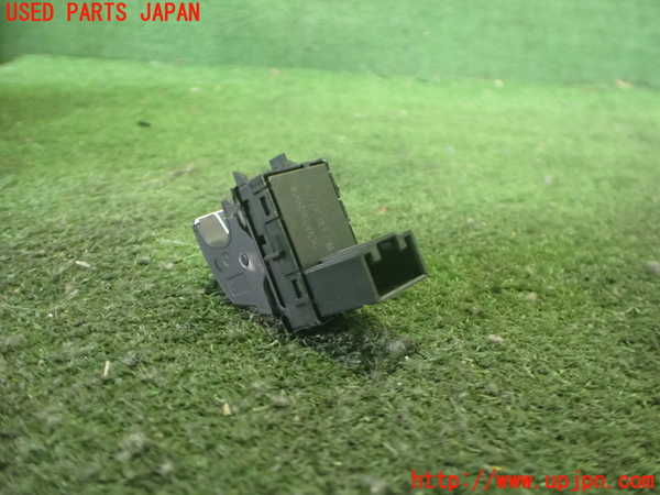 2UPJ-9235536245]VW・T-Cross(ティークロス)(C1DKR)左前パワーウィンドウスイッチ 中古_2