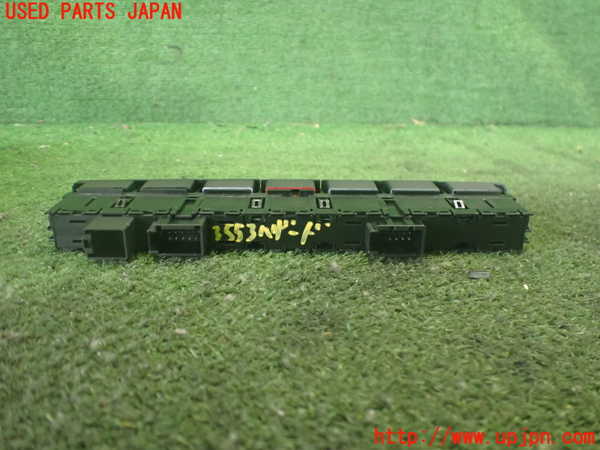 2UPJ-9235536290]VW・T-Cross(ティークロス)(C1DKR)ハザードスイッチ 中古_2