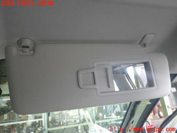 2UPJ-9235537625]VW・T-Cross(ティークロス)(C1DKR)室内サンバイザー右側 中古_2
