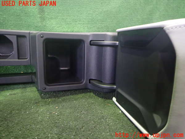 2UPJ-9235537540]VW・T-Cross(ティークロス)(C1DKR)センターコンソール 中古_4