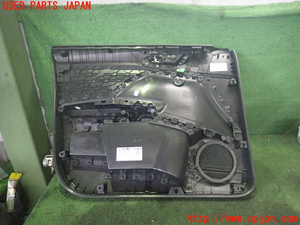 2UPJ-9235531234]VW・T-Cross(ティークロス)(C1DKR)右前ドア内張り 中古_3