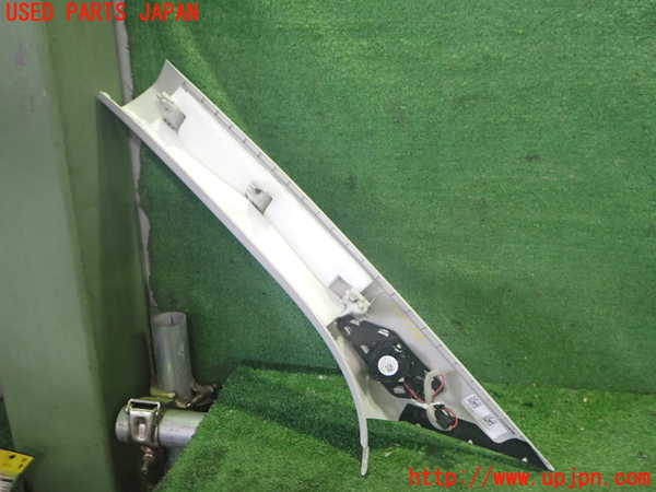 2UPJ-9235537655]VW・T-Cross(ティークロス)(C1DKR)右フロントピラートリム 中古_2