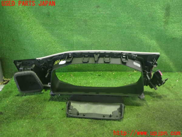 2UPJ-9235537510]VW・T-Cross(ティークロス)(C1DKR)メーターフード (ジャンク品) 中古_2