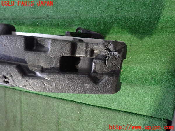 2UPJ-9235541014]クラウン ロイヤル(GRS210)フロントバンパーホースメント 中古_2