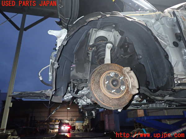 2UPJ-9235541092]クラウン ロイヤル(GRS210)左前フェンダーライナー 中古_2