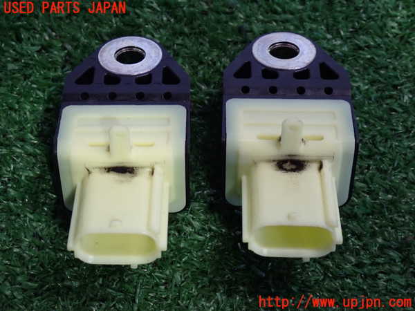 2UPJ-9235546358]クラウン ロイヤル(GRS210)エアバッグセンサー3 中古_2