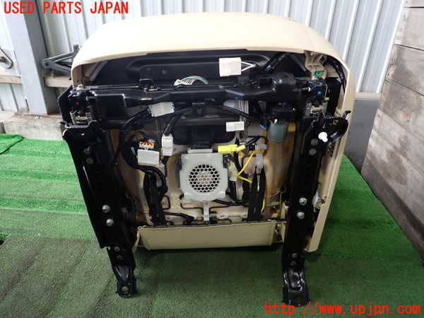 2UPJ-9235547065]クラウン ロイヤル(GRS210)助手席シート 中古_5