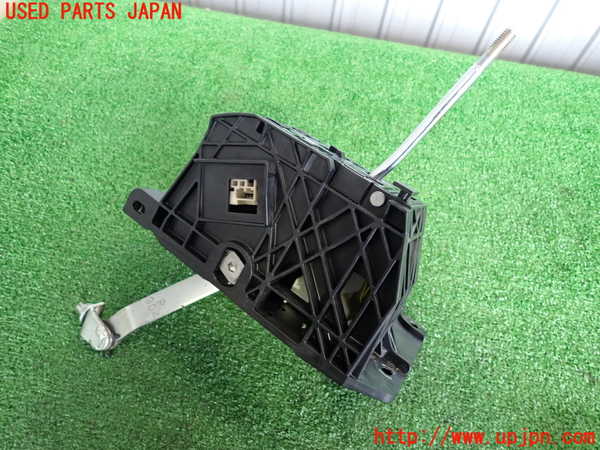 2UPJ-9235547555]クラウン ロイヤル(GRS210)ATシフトレバー 中古_3