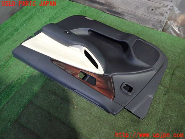 2UPJ-9235541234]クラウン ロイヤル(GRS210)右前ドア内張り 中古_3