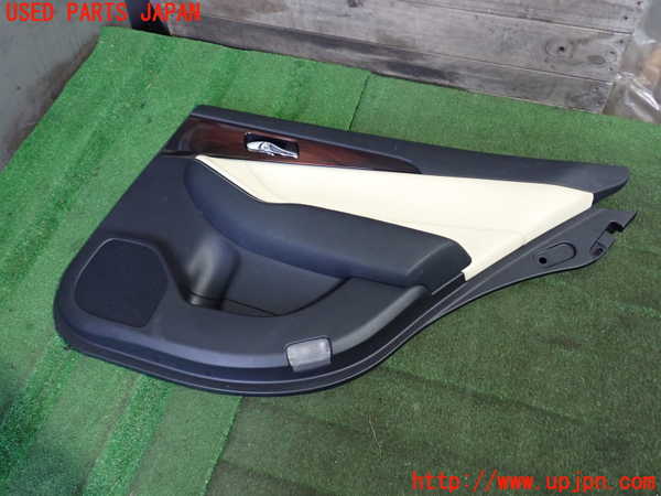 2UPJ-9235541294]クラウン ロイヤル(GRS210)右後ドア内張り 中古_2