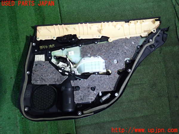 2UPJ-9235541324]クラウン ロイヤル(GRS210)左後ドア内張り 中古_4