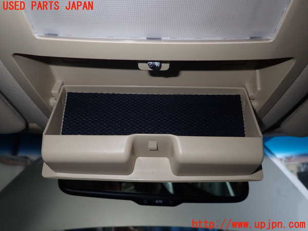 2UPJ-9235546411]クラウン ロイヤル(GRS210)ルームランプ1 (真中 1列目) 中古_2