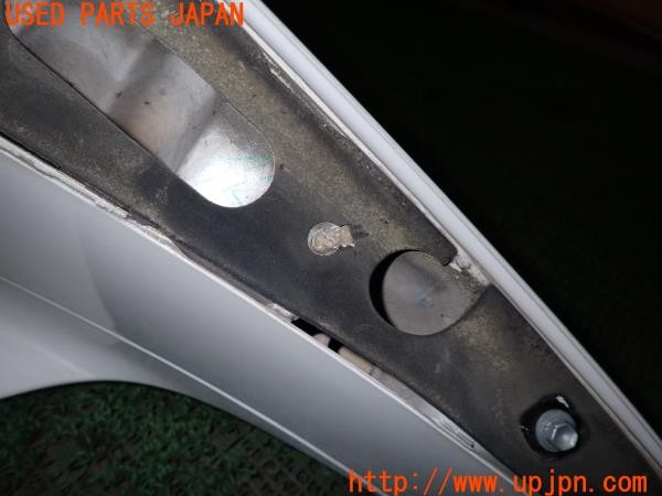 3UPJ=9235550057]セリカ GT-FOUR(ST205)後期 純正 リアスポイラー カストロールカラー デカール・ステッカー貼り付け 中古_5