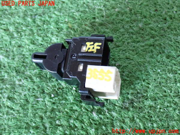 2UPJ-9235556245]セリカ GT-FOUR(ST205)左パワーウィンドウスイッチ 中古_2