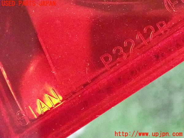 2UPJ-9235561530]アコード ユーロR(CL7)右テールランプ 中古_3