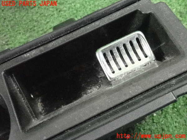 2UPJ-9235567821]アコード ユーロR(CL7)灰皿1 中古_2