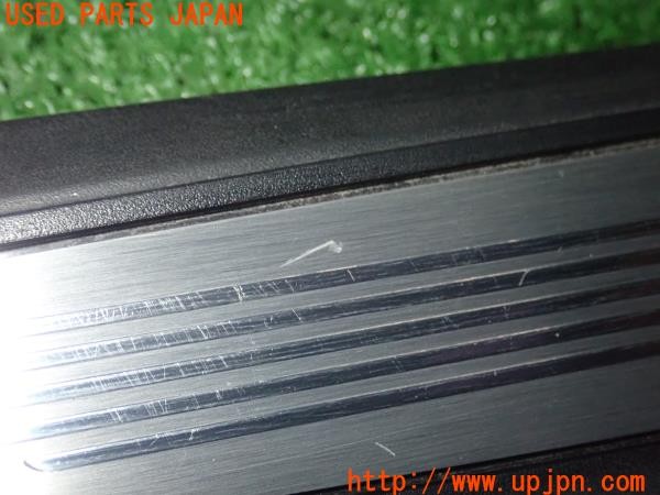3UPJ=9235570616]BMW 328i グランツーリスモ Mスポーツ(3X28 F34)前期 純正 5147-8051037-05 スカッフプレート 中古_4