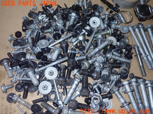 3UPJ=9235570720]BMW 328i グランツーリスモ Mスポーツ(3X28 F34)前期 ネジ・ナット・ステー類 セット ジャンク_4