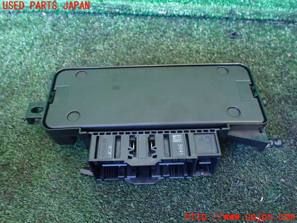 1UPJ-9235576147]BMW 328i グランツーリスモ(3X28)(F34)コンピューター2 中古_3