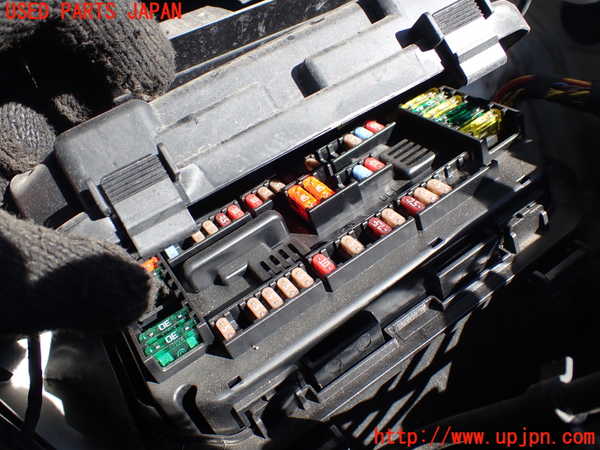 1UPJ-9235576742]BMW 328i グランツーリスモ(3X28)(F34)ヒューズボックス2 中古_2