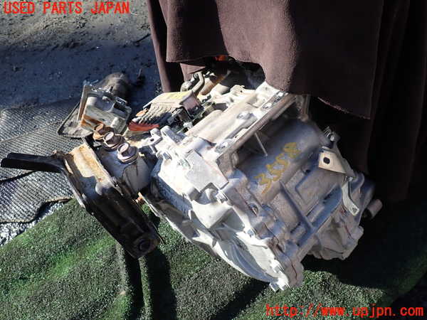 1UPJ-9235583010]プリウスPHV(ZVW52)ミッション AT 2ZR-1NM-1SM 中古_2
