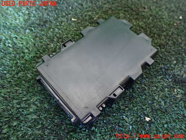 1UPJ-9235586148]プリウスPHV(ZVW52)コンピューター3 中古_3