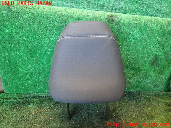 1UPJ-9235587070]プリウスPHV(ZVW52)助手席ヘッドレスト 中古_2