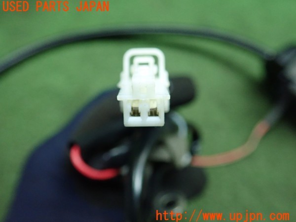 3UPJ=9235590512]フーガ ハイブリッド(HY51)純正 読書灯 ルームランプ ルームライト 後部座席側 中古_5