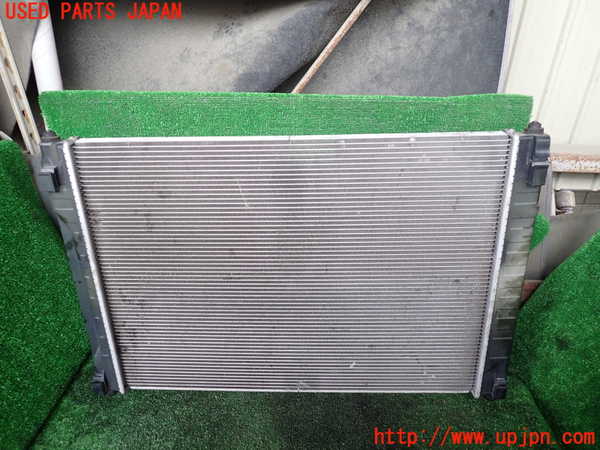 1UPJ-9235592321]フーガハイブリッド(HY51)ラジエーター1 中古_2