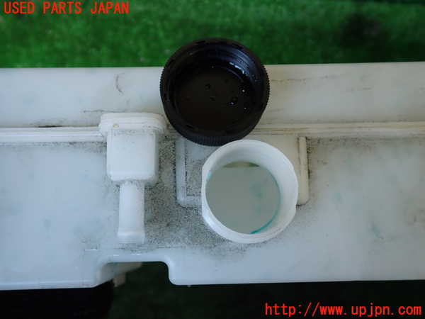 1UPJ-9235592410]フーガハイブリッド(HY51)ラジエータータンク 中古_3