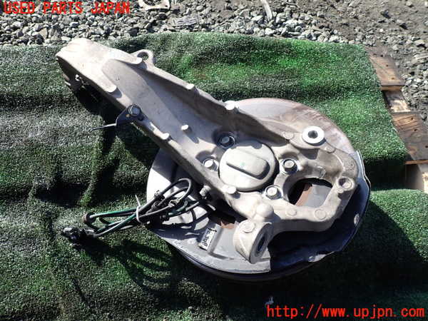 1UPJ-9235594295]フーガハイブリッド(HY51)左フロントナックルハブ 中古_2