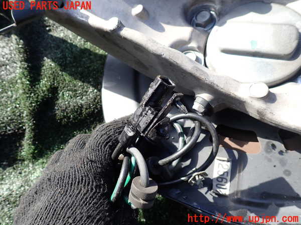 1UPJ-9235594295]フーガハイブリッド(HY51)左フロントナックルハブ 中古_3