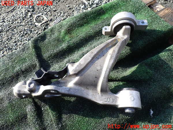 1UPJ-9235595176]フーガハイブリッド(HY51)右フロントロアアーム1 (ジャンク品) 中古_3