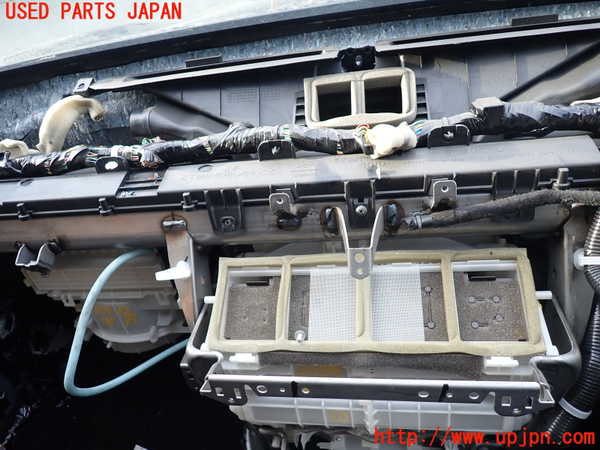 1UPJ-9235596081]フーガハイブリッド(HY51)エバポレーター1 中古_2