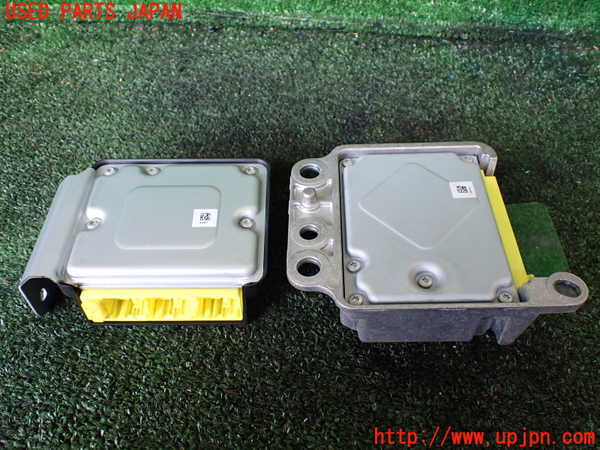 1UPJ-9235596145]フーガハイブリッド(HY51)エアバッグコンピューター (展開済)(ジャンク品) 中古_4