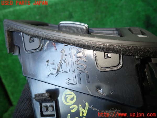 1UPJ-9235597527]フーガハイブリッド(HY51)エアコン吹き出し口2 (右) 中古_3