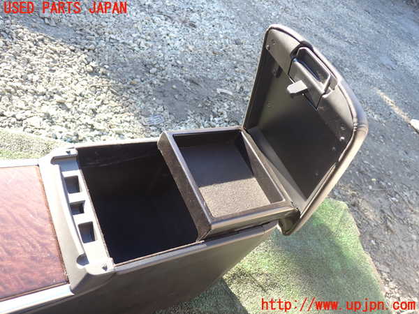 1UPJ-9235597540]フーガハイブリッド(HY51)センターコンソール 中古_3