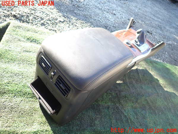 1UPJ-9235597540]フーガハイブリッド(HY51)センターコンソール 中古_4